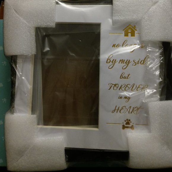 KCRasan Pet Memori keepsake NEW IN BOX SEALED - Picture 3 of 4